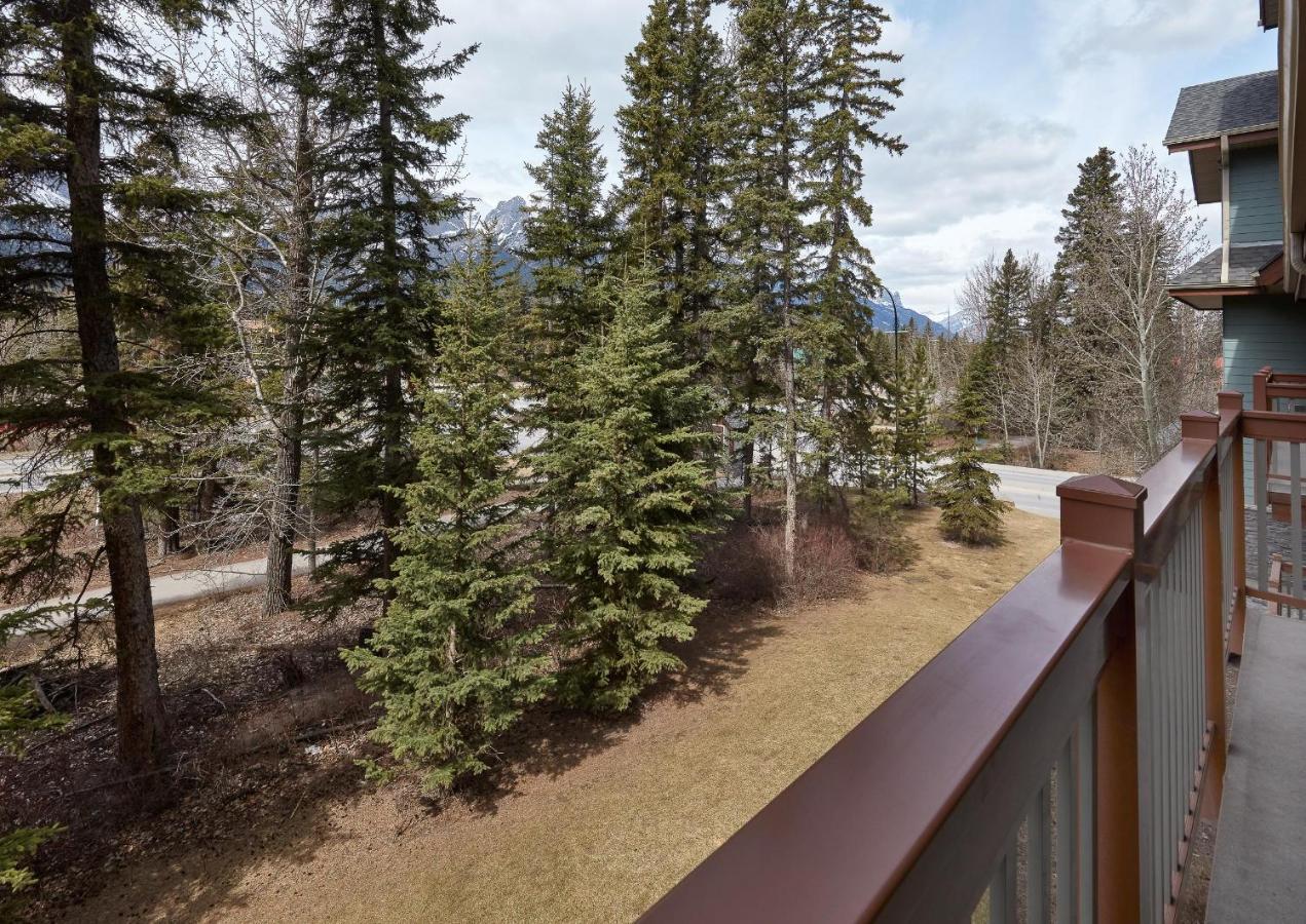 Newly Renovated Grizzly Lodge, Spacious 3Br 2Ba With Open Pool, Hot Tub Canmore Exterior photo